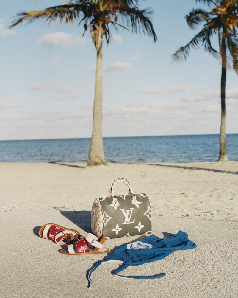 Download Get ready for summer with Louis Vuitton Wallpaper