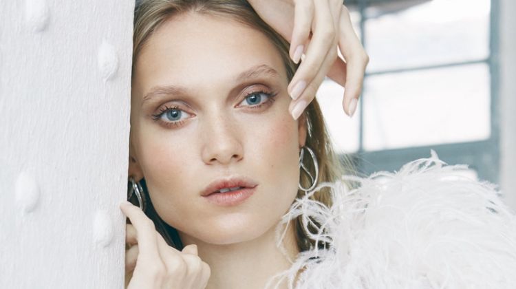 Tanya Reutt Poses in Delicate Looks for ELLE Serbia