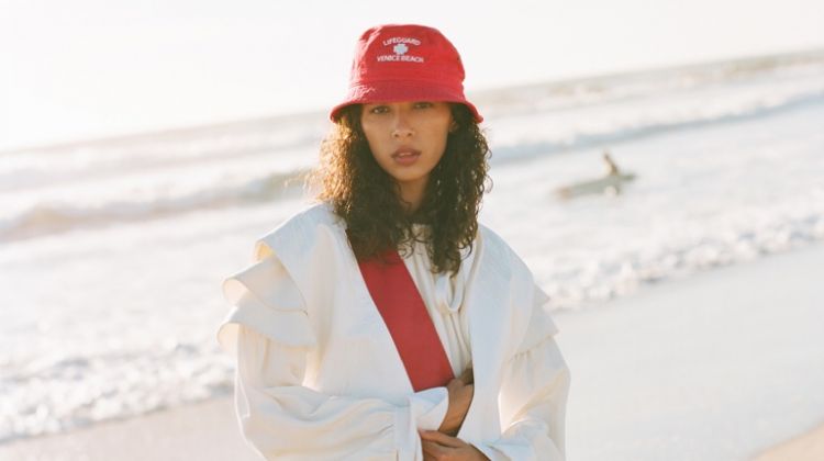 Alice Metza Embraces Venice Beach Style for Cosmopolitan Germany