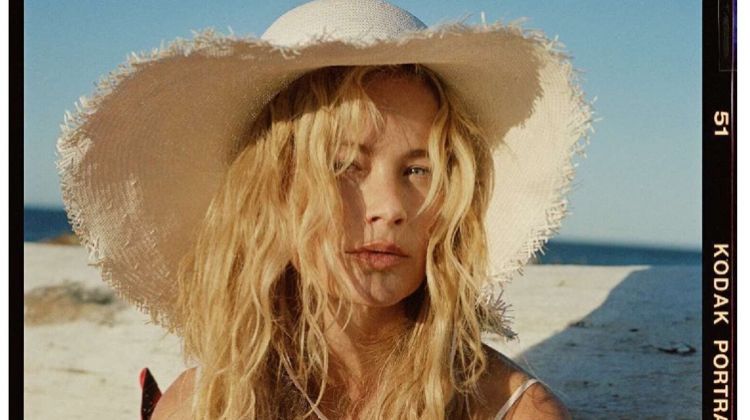 Carolyn Murphy Poses in Vacation Fashions for ELLE France