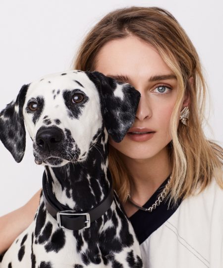 Daga Ziober Models Alongside Stylish Canines for Modern Luxury Daga Ziober Models Alongside Stylish Canines for Modern Luxury