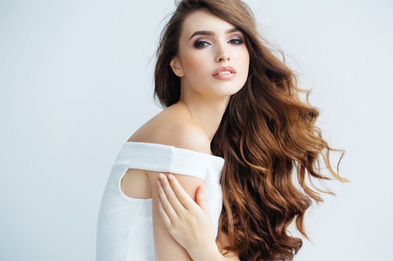 Model Long Wavy Hair