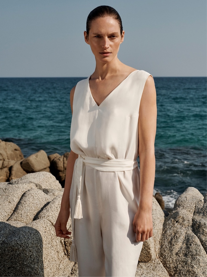 An image from the Mango Committed spring-summer 2019 campaign