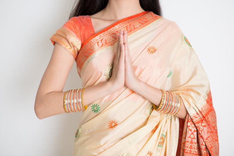 Model Silk Sari