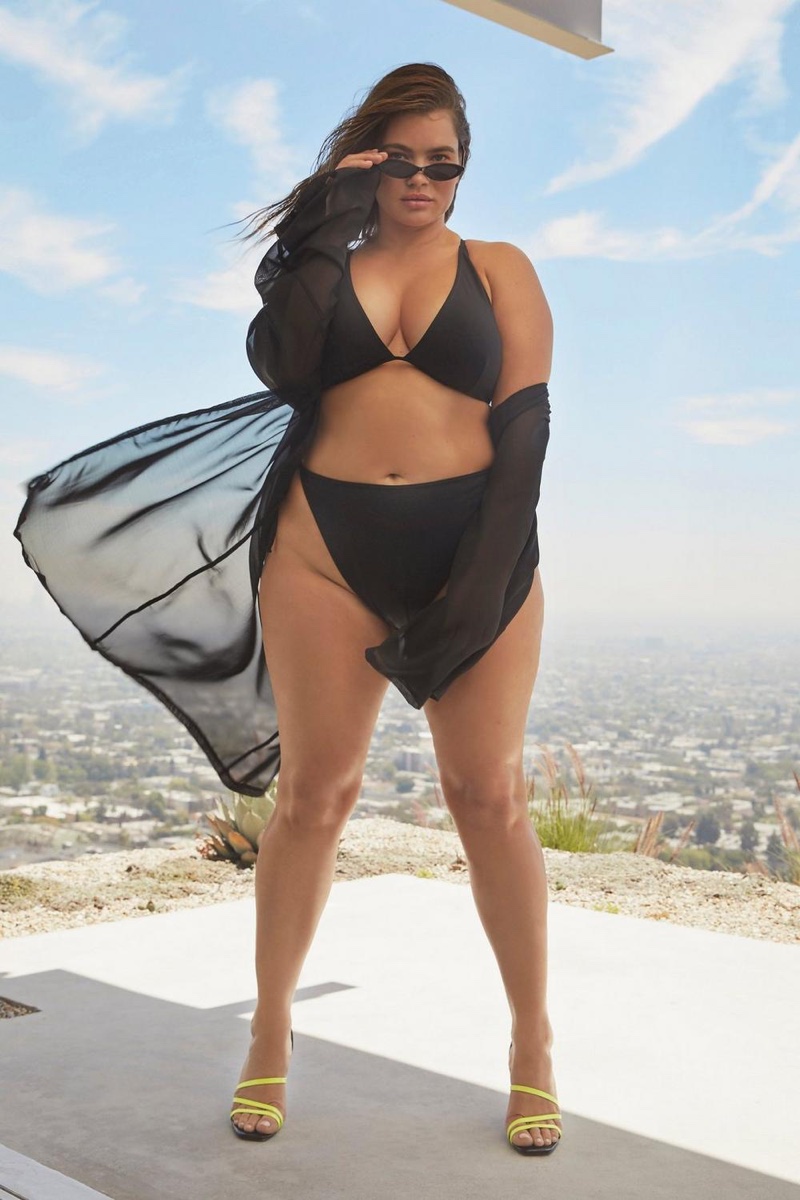 Model Tara Lynn poses in black bikini from Nasty Gal's first Curve Swim collection