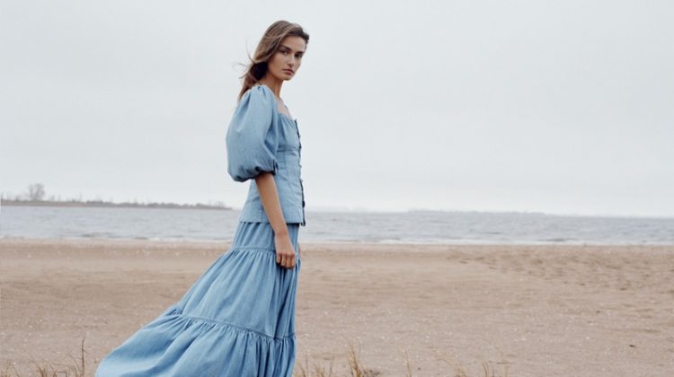 Andreea Diaconu Tries On Zara’s Summer Denim