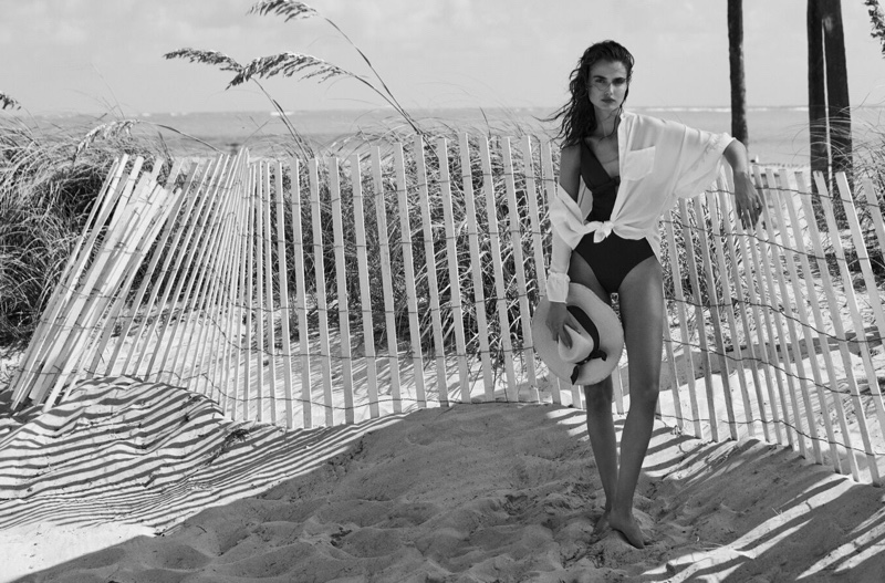 Model Blanca Padilla looks ready for swimsuit season in Pedro del Hierro's latest designs