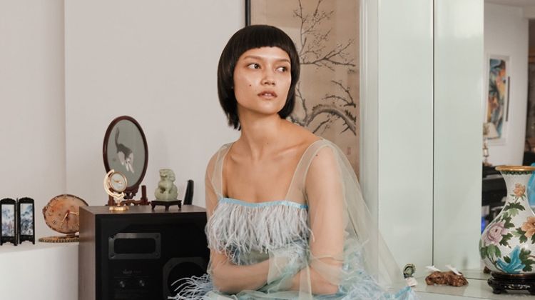 Charlotte Carey Channels Retro Style for Schon Magazine