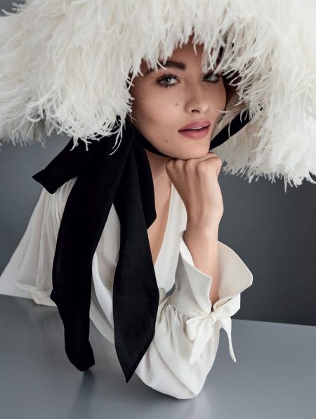 Grace Elizabeth Models Retro Glam Styles for Vogue Brazil Grace Elizabeth Models Retro Glam Styles for Vogue Brazil