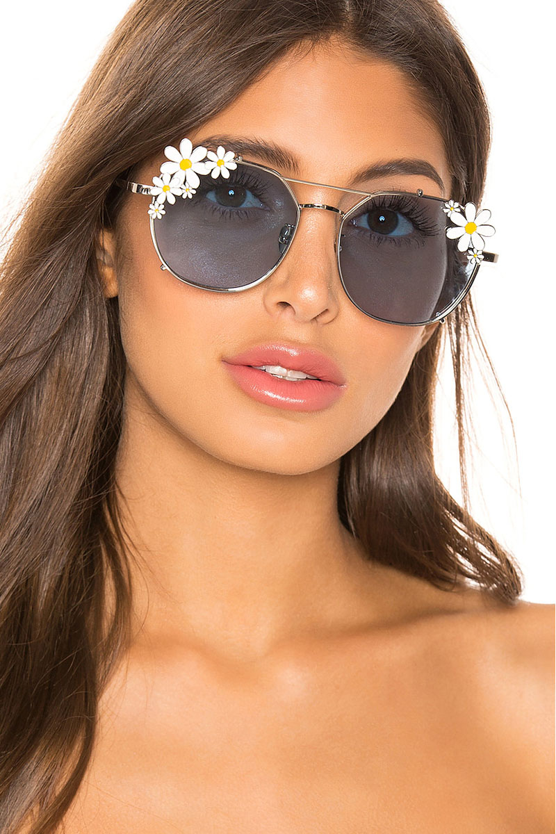 House of Harlow 1960 x REVOLVE Maggie Sunglasses in Blue $108