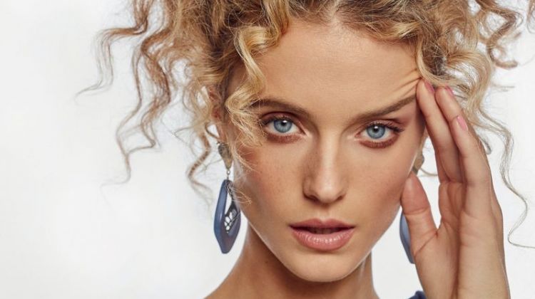 Kate Bock Models the Scarf Trend for Glamour Hungary