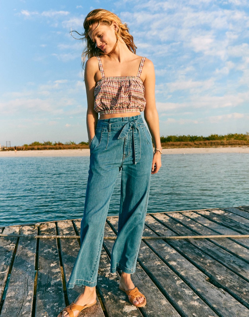 Madewell Crop Tank Top $49.50, Paperbag Jeans $110 and The Jamie Knotted Slide Sandal $98