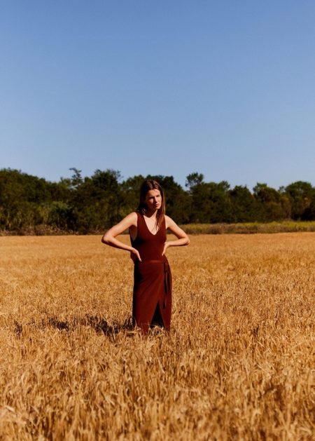A Countryside Affair: Roos van Elk Wears Mango's Summer Looks
