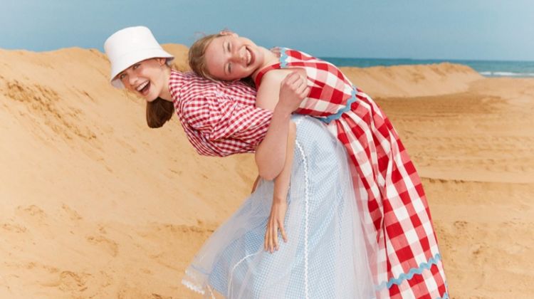 Eva, Kaylie & Sofia Wear Beach Looks for Marie Claire Turkey