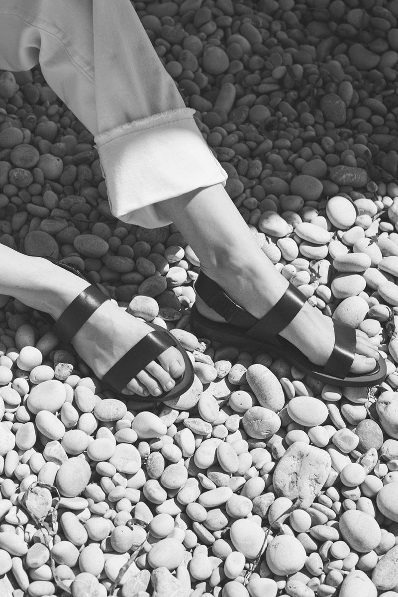 Massimo Dutti sandals photographed by Stefano Galuzzi
