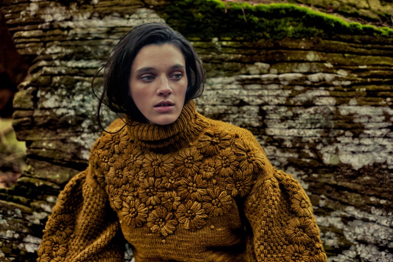 Knitwear stands out in Ulla Johnson pre-fall 2019 campaign