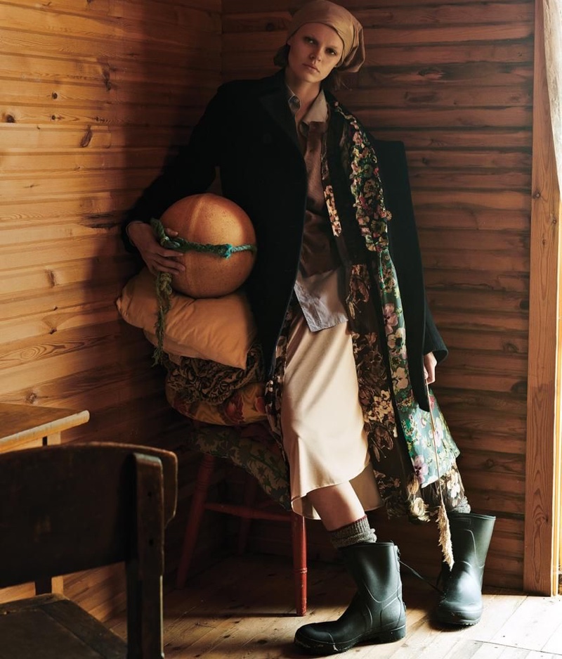 Cara Taylor Layers Up in Autumn Fashion for WSJ. Magazine