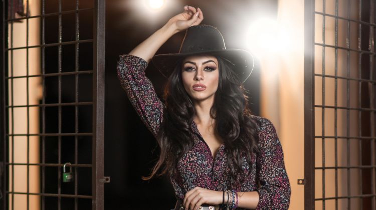 How to Wear Cowboy Boots Well with Any Outfit