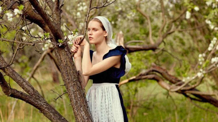 Karina Kurzacz is a Natural Beauty for Fashion Poland Karina Kurzacz is a Natural Beauty for Fashion Poland
