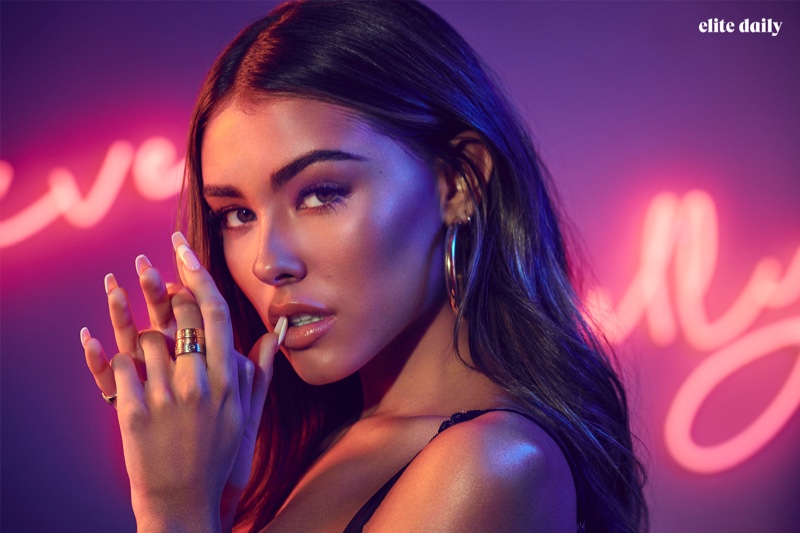 Madison Beer poses in Intimissimi bra and Jennifer Fisher earrings