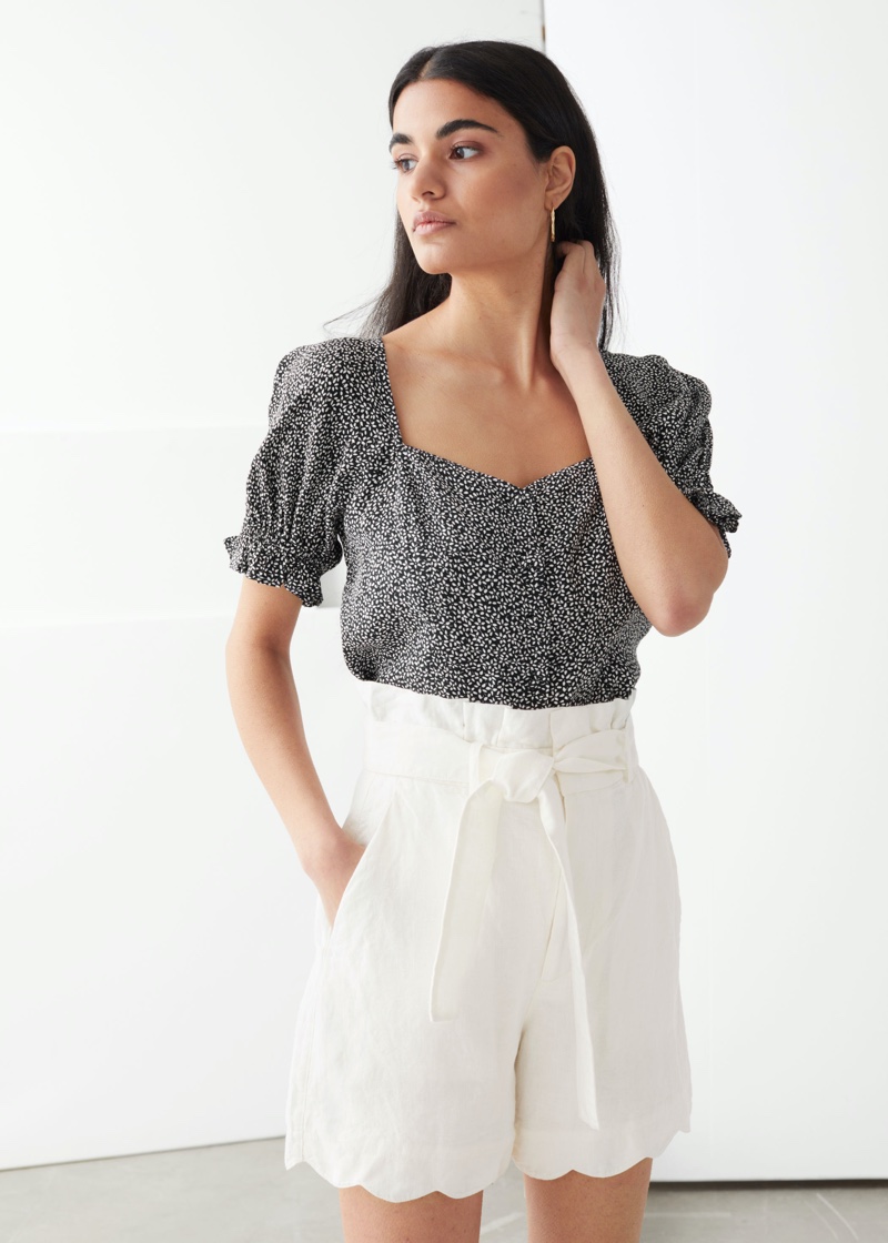 & Other Stories Scalloped Hem Linen Shorts $79