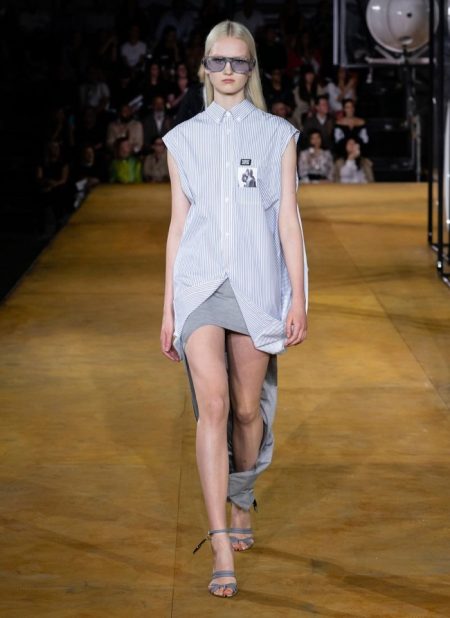 Burberry Spring Summer 2020 Runway