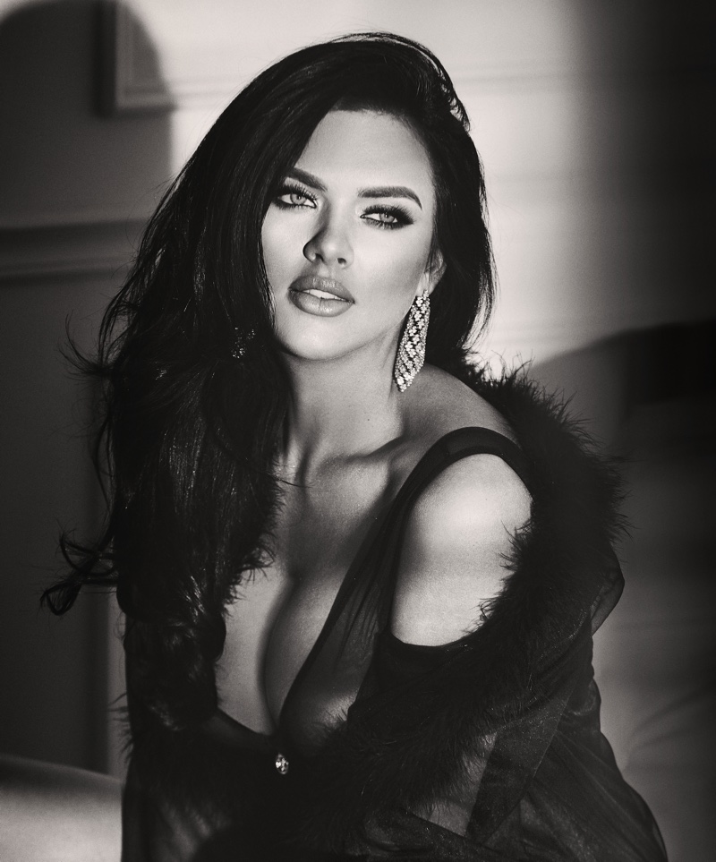 Kelsie Smeby stars in Guess Seductive Noir fragrance campaign