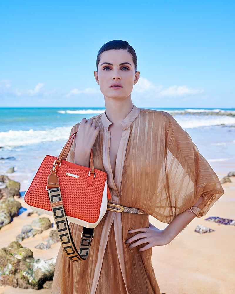 Model Isabeli Fontana is the face of Luz da Lua summer 2020 campaign