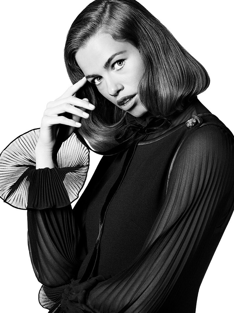 Posing in black and white, Hailey Clauson fronts Luisa Spagnoli fall-winter 2019 campaign