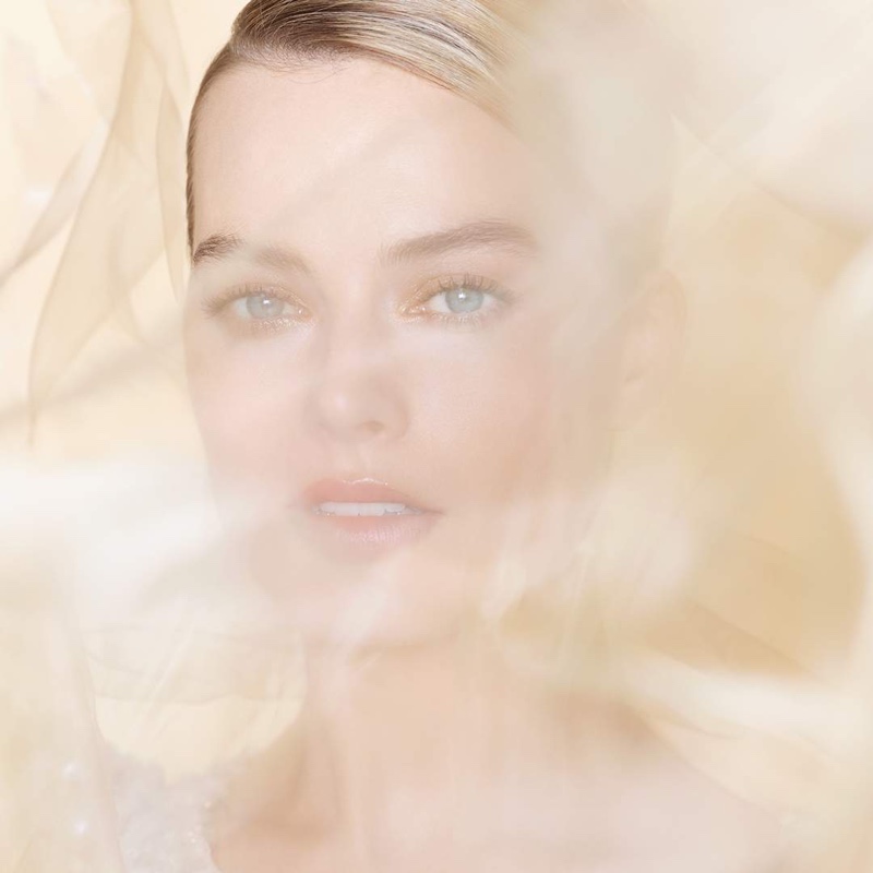 Margot Robbie Chanel Gabrielle Essence Perfume Ads