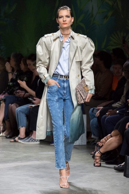 Versace Brings Tailoring & Seduction for Spring 2020