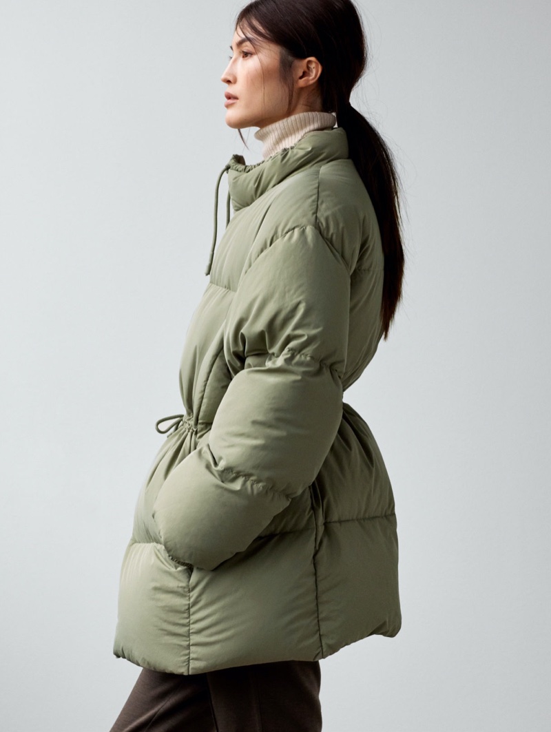 Sui He models H&M oversized down jacket