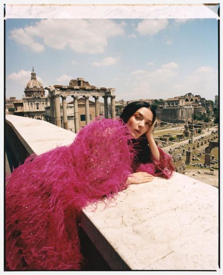 Mariacarla Boscono Models Statement Styles in Modern Weekly China Mariacarla Boscono Models Statement Styles in Modern Weekly China