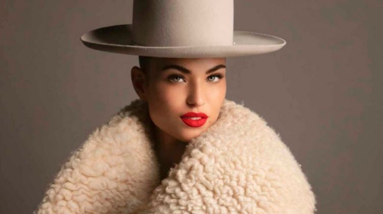 Robin Holzkin Models Elegant Looks for Harper’s Bazaar Mexico