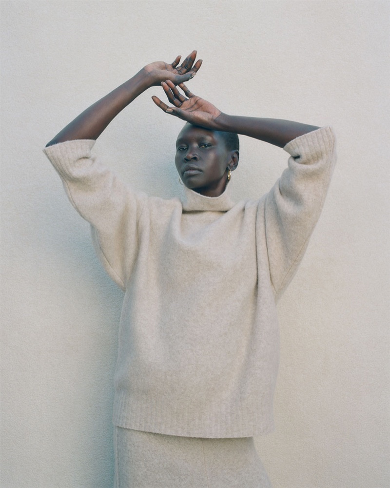 Alek Wek poses in Zara's fall-winter 2019 sweater selection