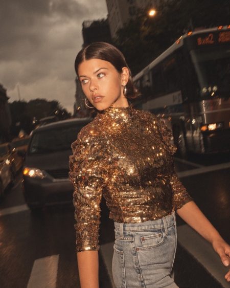 Shine in Alice + Olivia's Fall 2019 Collection Shine in Alice + Olivia's Fall 2019 Collection