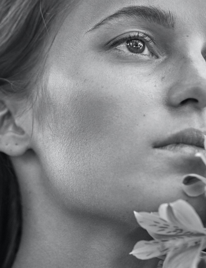 Ready for her closeup, Alicia Vikander impresses in black and white