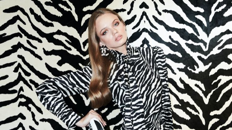 Diana Moroz Poses in Playful Prints for Mujer Hoy