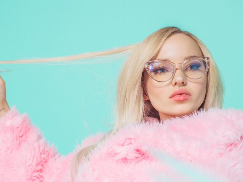 Dove Cameron x Prive Revaux The Veronica glasses