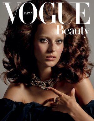 Julia Bergshoeff Vogue Japan Retro Beauty Fashion Editorial