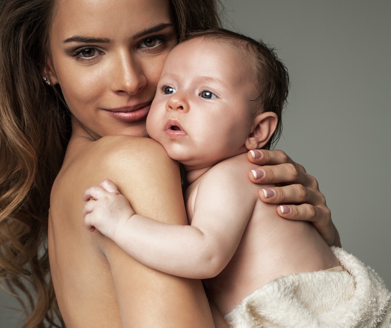 mother baby photography