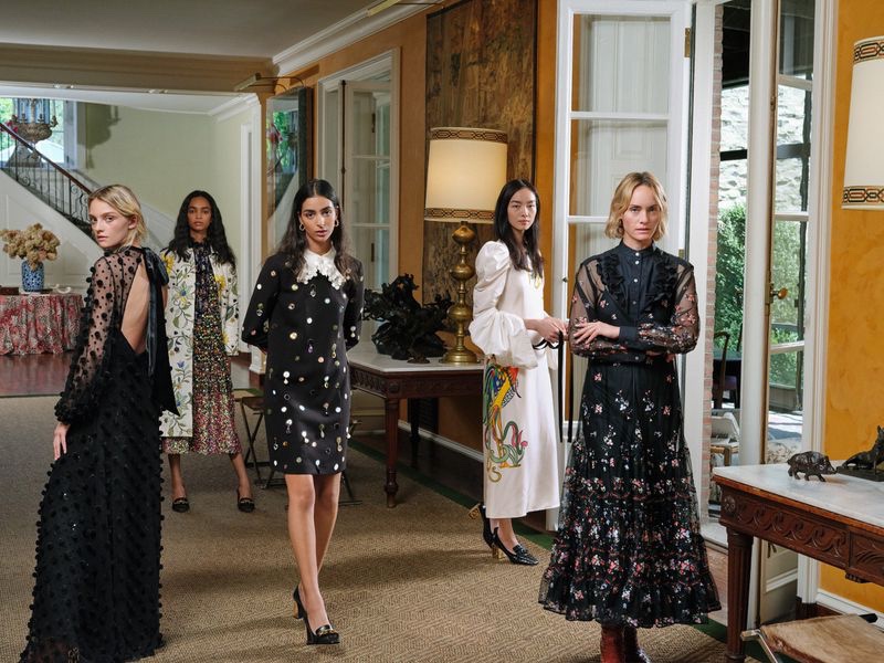 Tory Burch unveils Holiday 2019 campaign