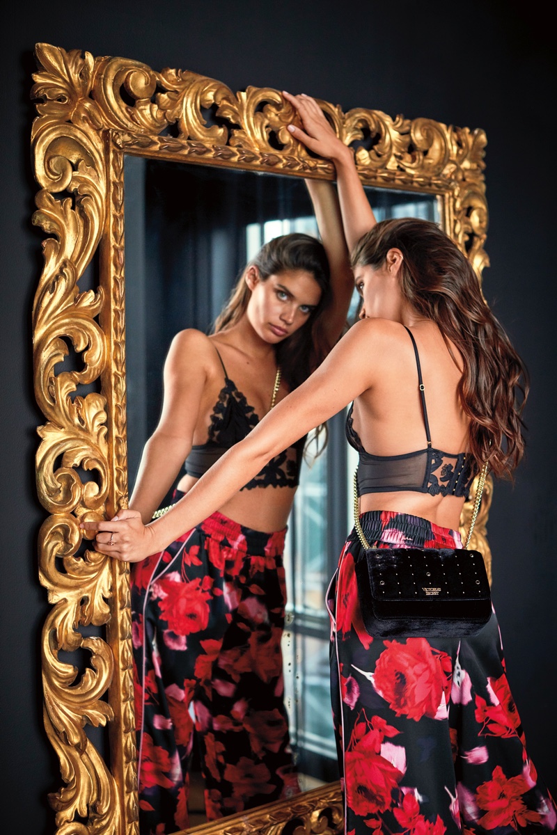 Sara Sampaio turns up the heat in Victoria's Secret holiday 2019 campaign