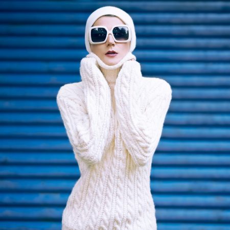 Top 10 Fashion Trends for Winter 2019 Winter Fashion Sweater Sunglasses Model