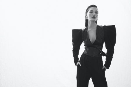 Yada Villaret Impresses in Black & White for Issue Magazine Yada Villaret Impresses in Black & White for Issue Magazine