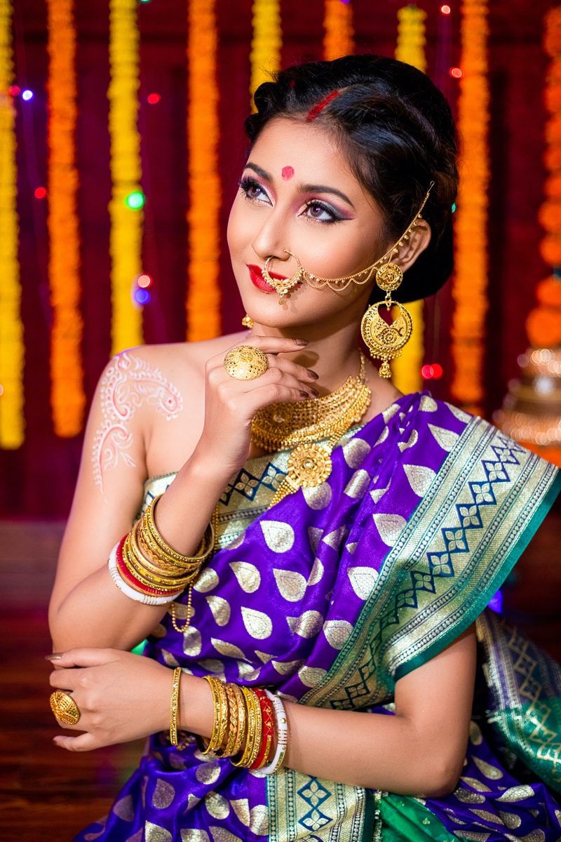 Beautiful Indian Woman Wedding Sari Jewelry