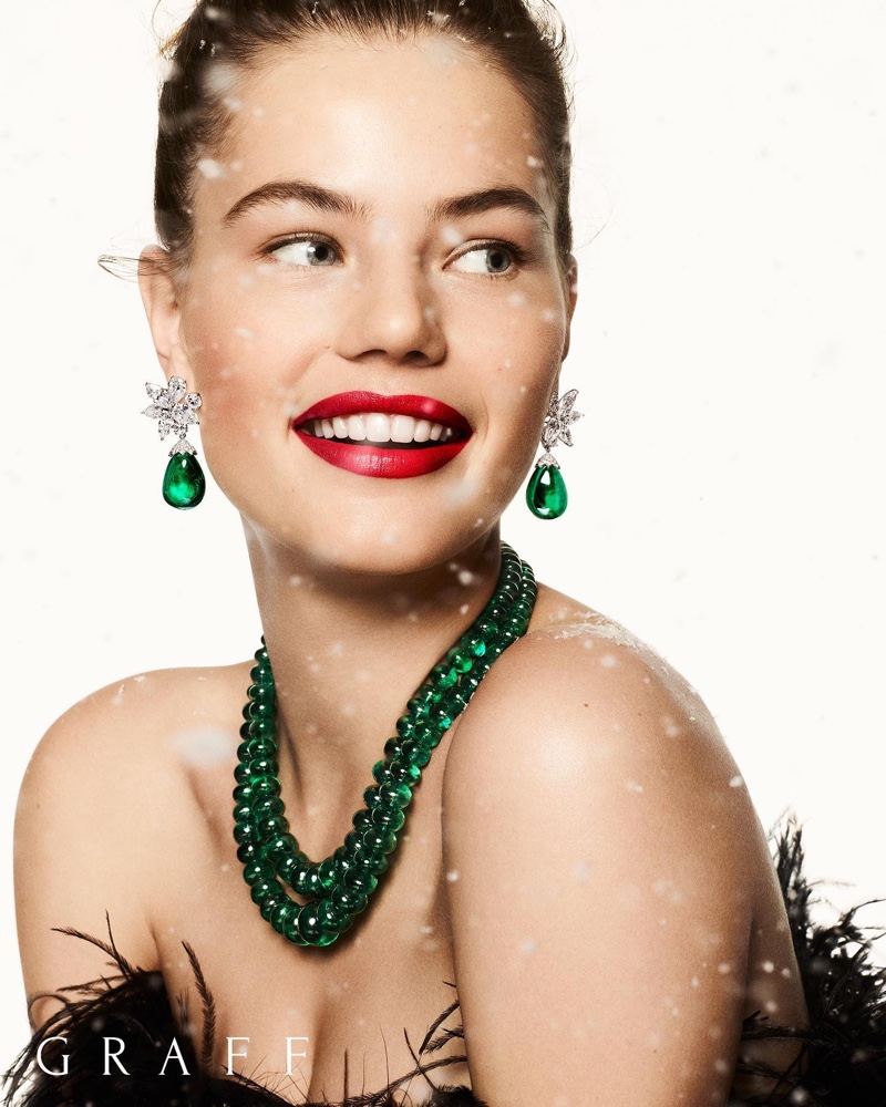 Shining in green, Myrthe Bolt fronts Graff Diamonds Christmas 2019 campaign