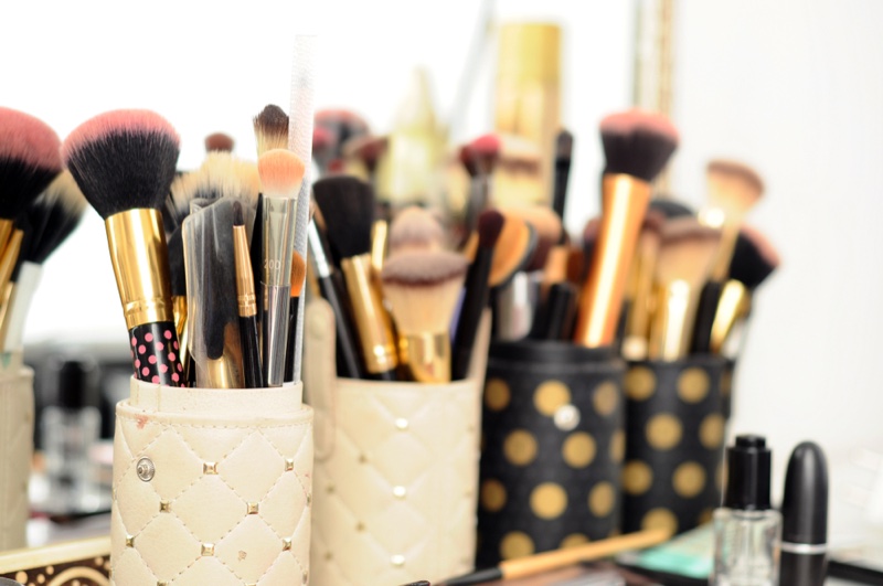 Makeup Brushes Table Collection Set