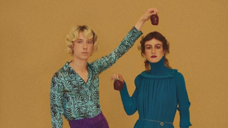 The Vogue Bunch: Retro Holiday Fashion for Vogue Portugal