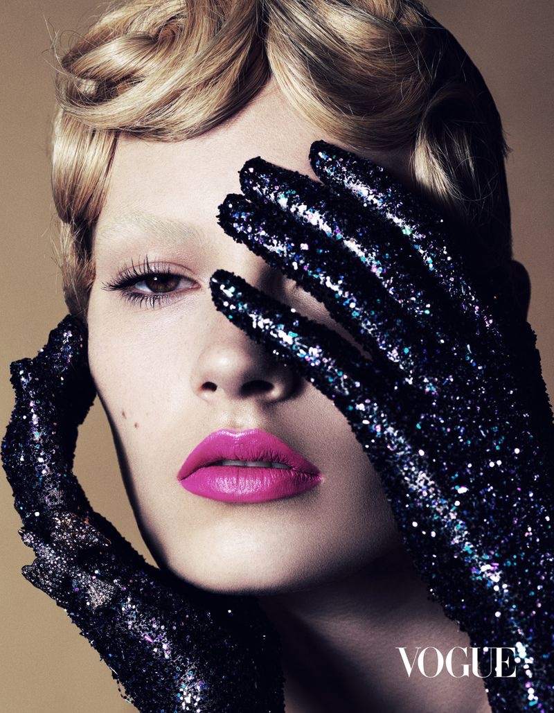 Lisa Vollebregt Vogue Mexico Glitter Beauty Fashion Editorial Lisa Vollebregt Vogue Mexico Glitter Beauty Fashion Editorial